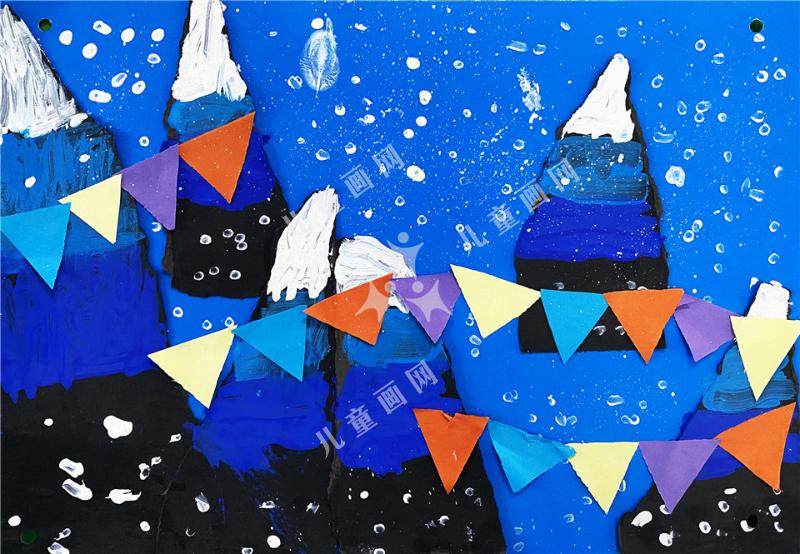 雪山上的小彩旗