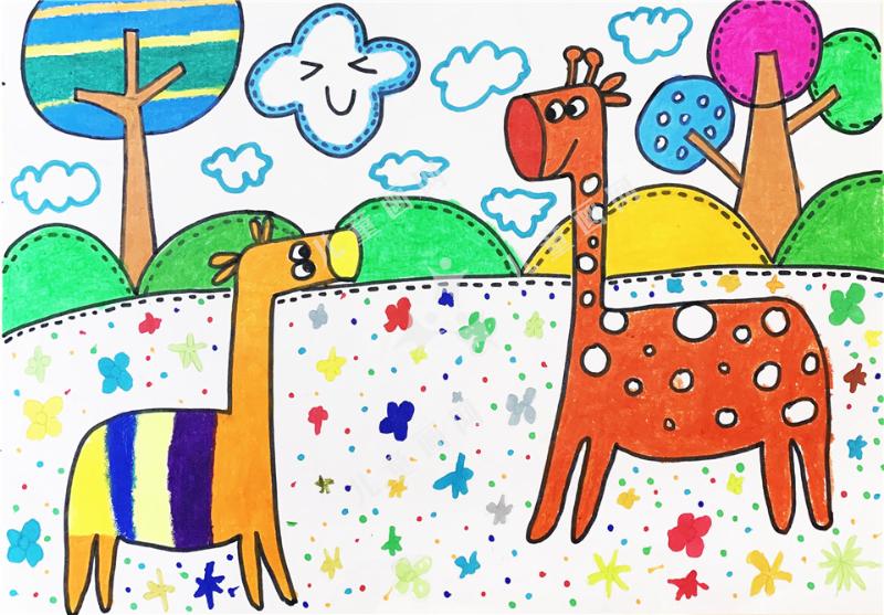 逛公园的长颈鹿